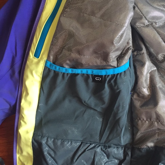 Medium Columbia Snow Jacket - Picture 3 of 7